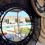 Villa A Luci D'oru, 10 Personnes, 5 Suites, Piscine Lecci