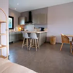 A Luci D'oru, 10 Personnes, 5 Suites, Piscine *
