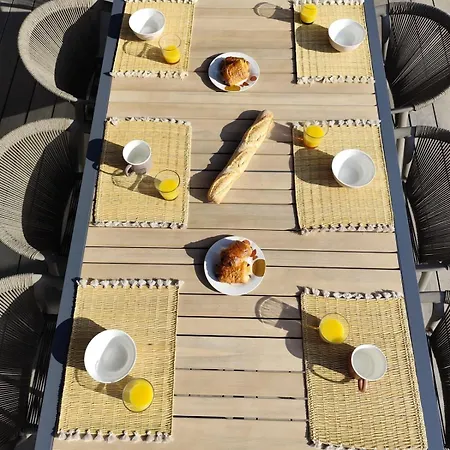 Vila A Luci D'oru, 10 Personnes, 5 Suites, Piscine Lecci