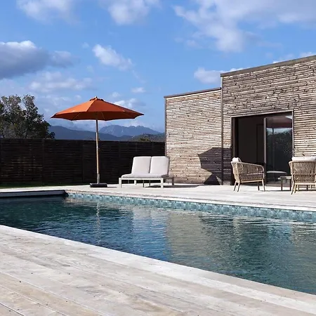 A Luci D'oru, 10 Personnes, 5 Suites, Piscine Vila