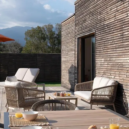 A Luci D'oru, 10 Personnes, 5 Suites, Piscine