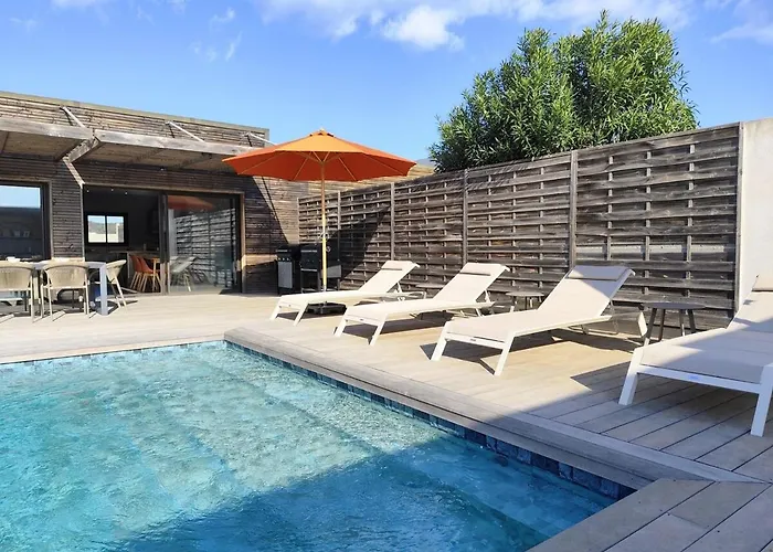 A Luci D'oru, 10 Personnes, 5 Suites, Piscine * Lecci